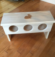 Load image into Gallery viewer, Elevated Rabbit Hay Feeder