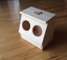 Load image into Gallery viewer, Rabbit Hay Feeder