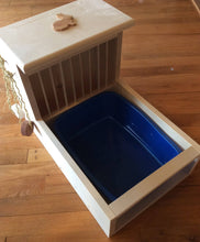 Load image into Gallery viewer, Rabbit Hay Feeder With Litter Box, dowel model
