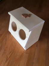 Load image into Gallery viewer, Rabbit Hay Feeder
